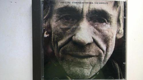 The Cure - Staring At The Sea The Singles, CD & DVD, CD | Rock, Comme neuf, Pop rock, Envoi