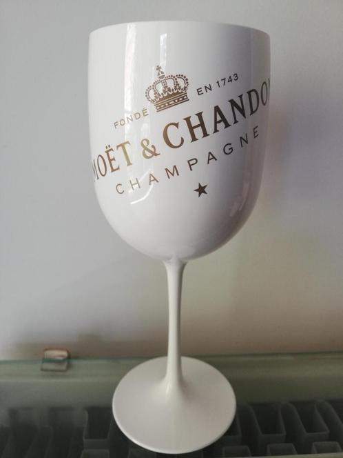 Champagne Moët & Chandon beker (plastiek), Verzamelen, Glas en Drinkglazen, Zo goed als nieuw, Ophalen