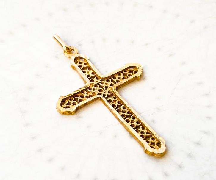 18 karaats gouden kruis, Handtassen en Accessoires, Kettinghangers, Zo goed als nieuw, Goud, Geel, Ophalen of Verzenden