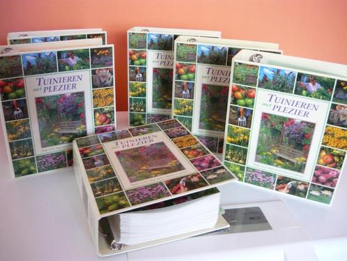"Tuinieren met plezier" 6 mappen vol met ideeën!, Tuin en Terras, Overige Tuin en Terras, Zo goed als nieuw, Ophalen