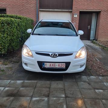 Hyundai I30 Anne 2009 1.6 diesel 90 cv 134350 km, Autos, 90 kW, Achat, Boîte manuelle, Noir