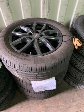 Volkswagen tiguan aluminium velgen met nieuwe banden beschikbaar voor biedingen