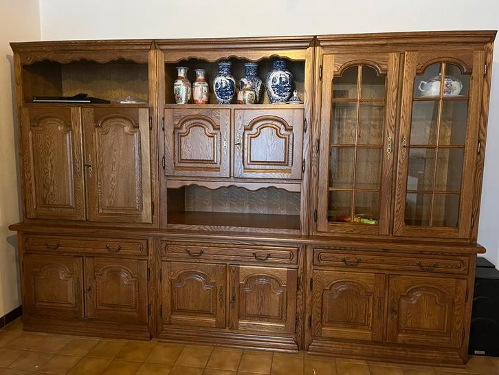 Massief houten (eiken)antieken buffetkast, Huis en Inrichting, Kasten | Buffetkasten, Zo goed als nieuw, Ophalen
