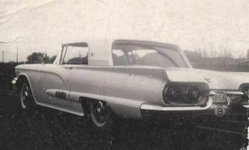 DRINGEND - Ford Thunderbird V8 7.0L - Moet weg beschikbaar voor biedingen
