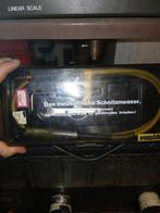 Titre :
Couteau mécanique de découpe Proxxon vintage – modél, Enlèvement