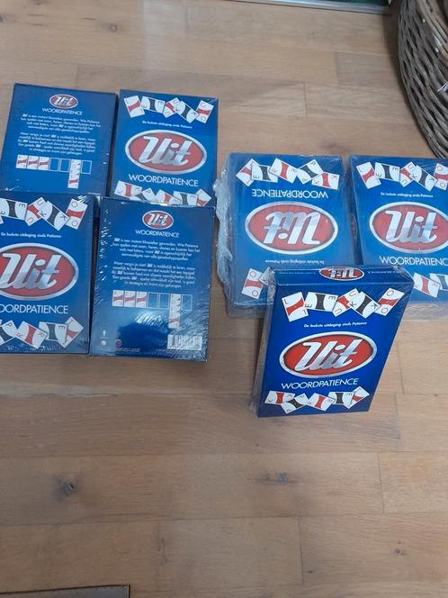 Partij spellen : NAAM=UIT : WOORDPATIENCE.  220 stuks., Diversen, Rommelmarktspullen, Nieuw, Ophalen