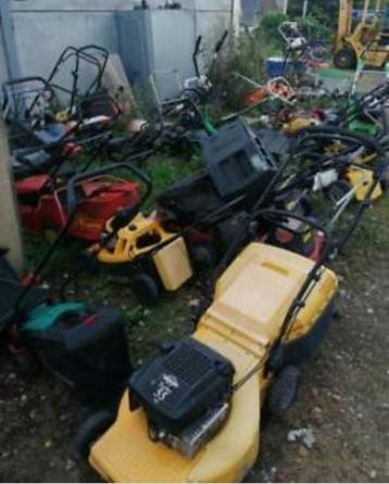WIJ KOPEN U  defecte grasmaaiers OF  andere tuinmachines / beschikbaar voor biedingen