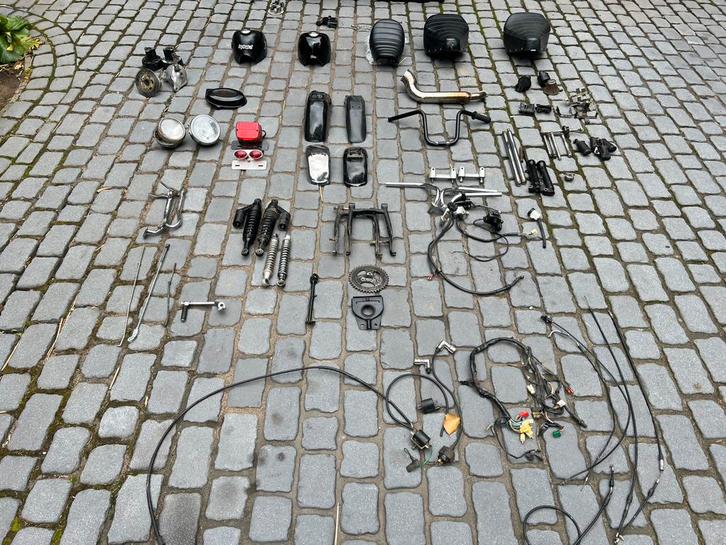 Lot Onderdelen dax monkey, Fietsen en Brommers, Brommeronderdelen | Algemeen, Zo goed als nieuw, Ophalen