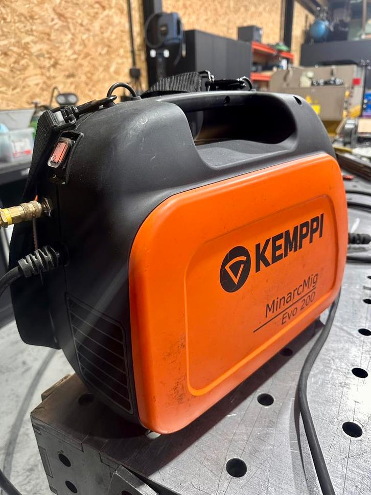 Kemppi MinarcMig Evo 200, Bricolage & Construction, Outillage | Soudeuses, Comme neuf, 150 à 250 ampères, Enlèvement