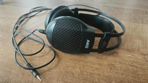 AKG K44 Hoofdtelefoon - Goed Werkend & Comfortabel, Audio, Tv en Foto, Hoofdtelefoons, Zo goed als nieuw, Over oor (circumaural)