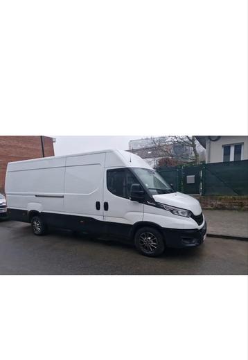 🔹 Iveco Daily 35S16 — L4H3 — Automaat — 33.000 km vol o 🔹, Auto's, Bestelwagens en Lichte vracht, Automaat, 4 deurs, Iveco, Wit