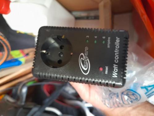 Watt controller camping omvormer, Caravans en Kamperen, Kampeeraccessoires, Zo goed als nieuw, Ophalen of Verzenden