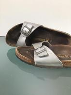 Gratis Verzenden | Birkenstock zilveren slippers 42, Slippers, Overige kleuren, Verzenden, Zo goed als nieuw