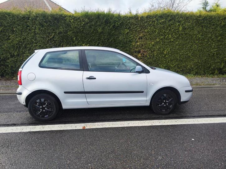 VW polo 1.4ess automatique carnet contrôle technique ok, Autos, Volkswagen, Entreprise, Polo, ABS, Verrouillage central, Peinture métallisée