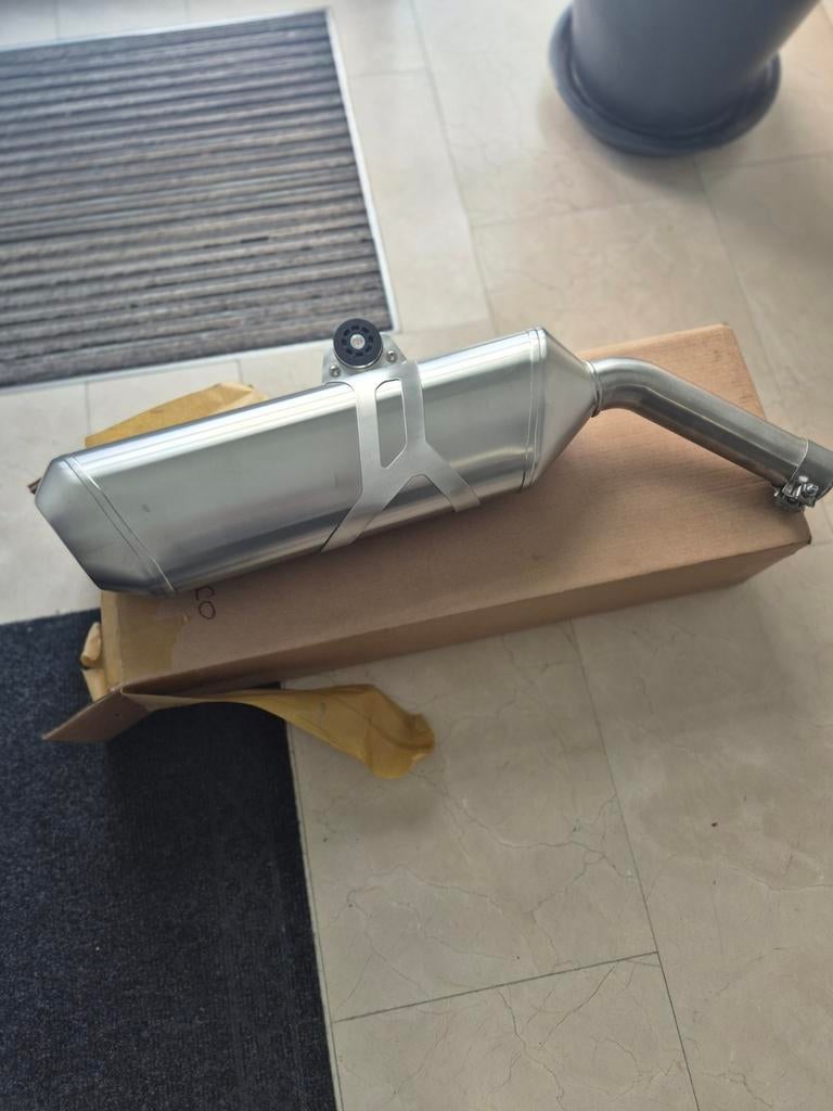 Echappement original BMW GS 800 2025, Enlèvement