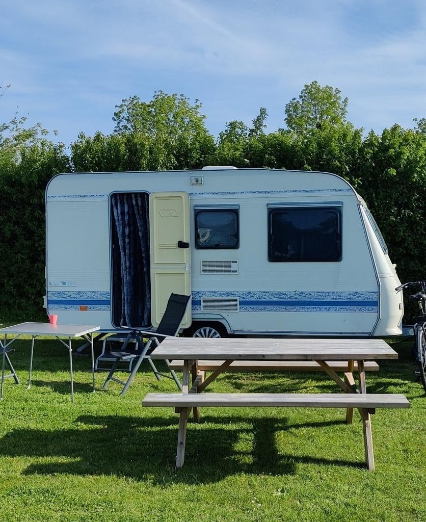 Adria Unica a 390 db, Caravans en Kamperen, Caravans, Particulier, Adria, Stapelbed, Gascomfoor, Koelkast, Luifel, Ophalen