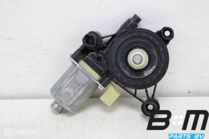Raammotor linksvoor Audi A3 8V 3drs FL 5Q0959802B, Gebruikt