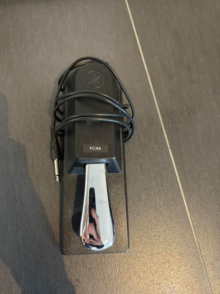 Pedale piano, Enlèvement, Comme neuf