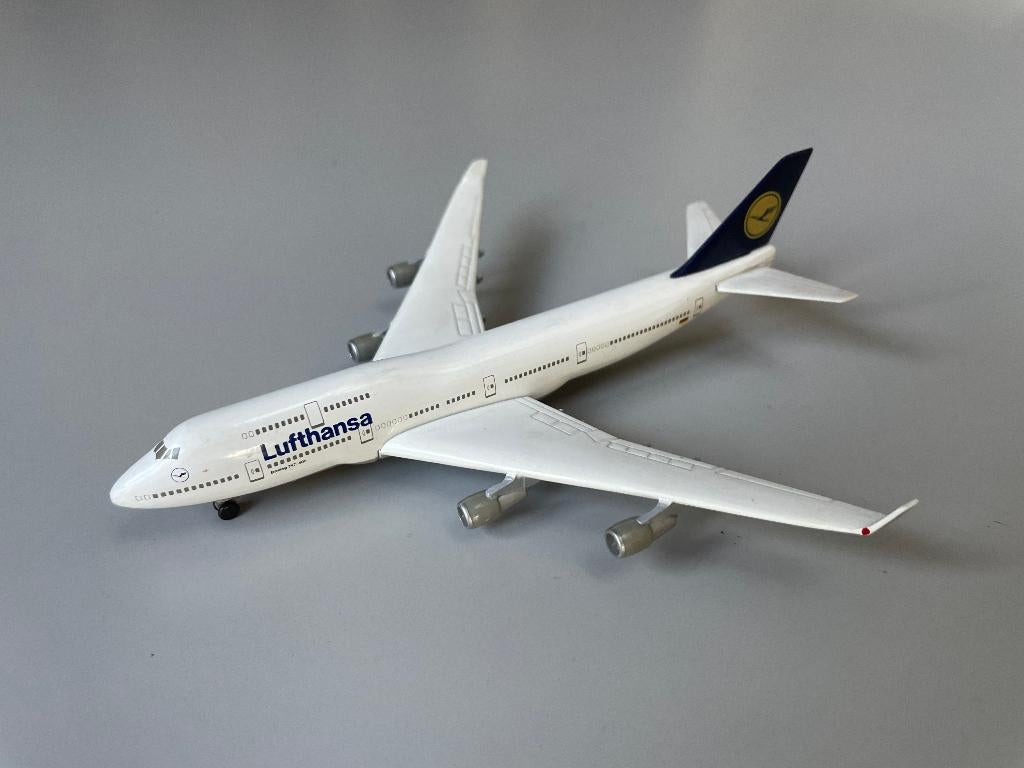 Lufthansa Boeing 747-400 Herpa schaal 1:400, Verzamelen, Luchtvaart en Vliegtuigspotten, Ophalen of Verzenden, Zo goed als nieuw