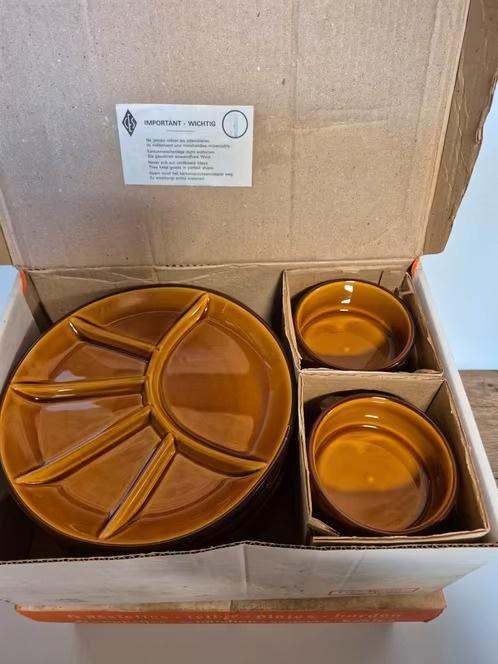 Assiettes à fondue/assiettes vintage Gien France - 1970, Maison & Meubles, Cuisine | Vaisselle, Assiettes(s), Poterie, Enlèvement