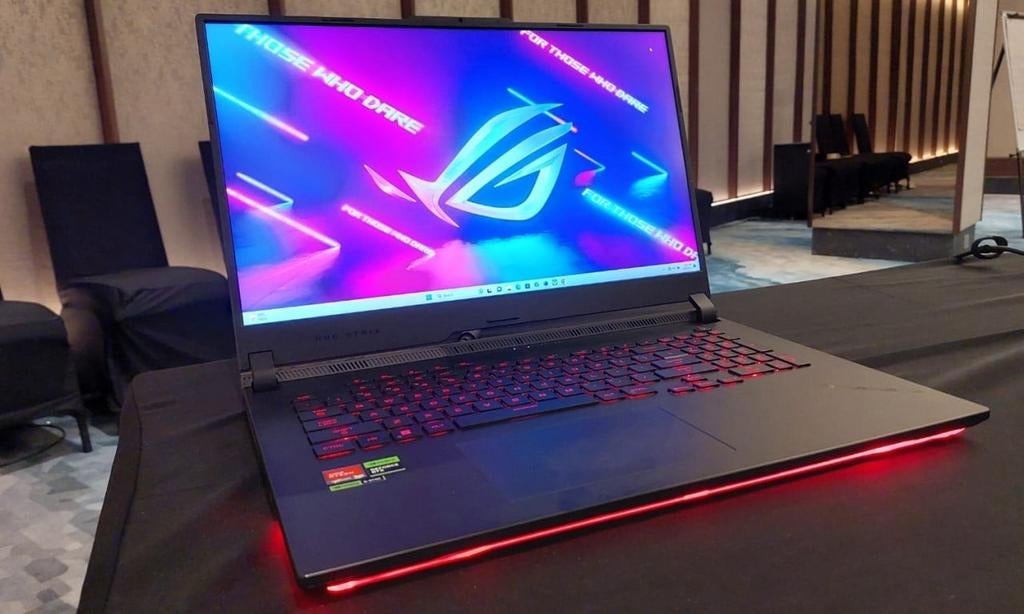 Asus ROG Strix G17 Ryzen 9 rtx 4070, Computers en Software, Desktop Pc's, Ophalen