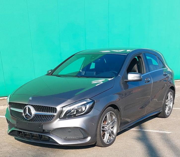 Mercedes A 180 Pack AMG (automatique), Autos, Mercedes-Benz, Particulier, Classe A, ABS, Airbags, Air conditionné, Bluetooth, Ordinateur de bord