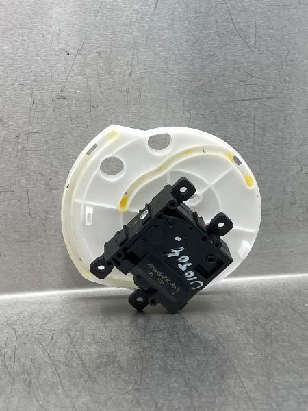 ACTIONNEUR MOTEUR VOLET CHAUFFAGE Toyota (|AE0638002242|), Utilisé, Toyota