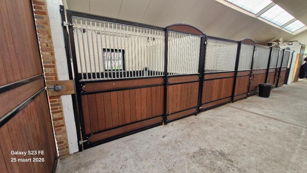 Opfokstal gezocht? Veilige plek voor uw veulen, Dieren en Toebehoren, Paarden, Meerdere dieren