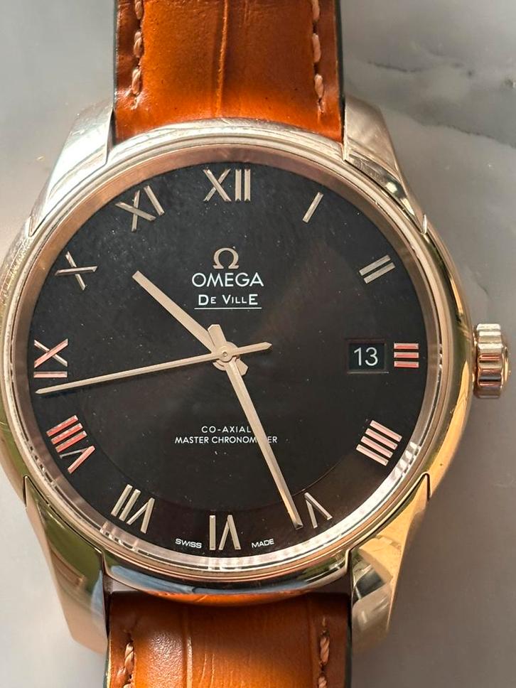 Omega hour vision gokd 18ct, Bijoux, Sacs & Beauté, Montres | Hommes, Comme neuf, Omega, Or, Or, Enlèvement
