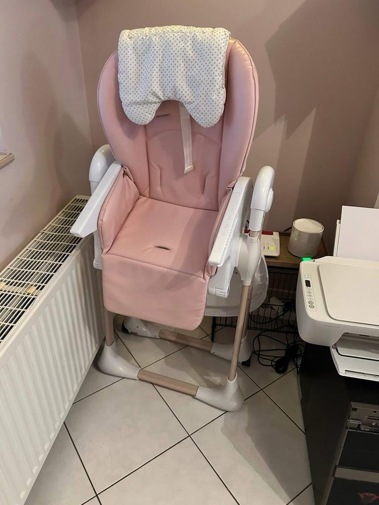 Chaise haute rose premaman, Enfants & Bébés, Chaises pour enfants, Enlèvement, Utilisé