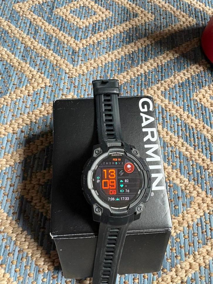 Garmin Instinct 3, Handtassen en Accessoires, Sporthorloges, Nieuw, Zwart, Afstand, Calorieverbanding, Conditie, GPS, Hartslag