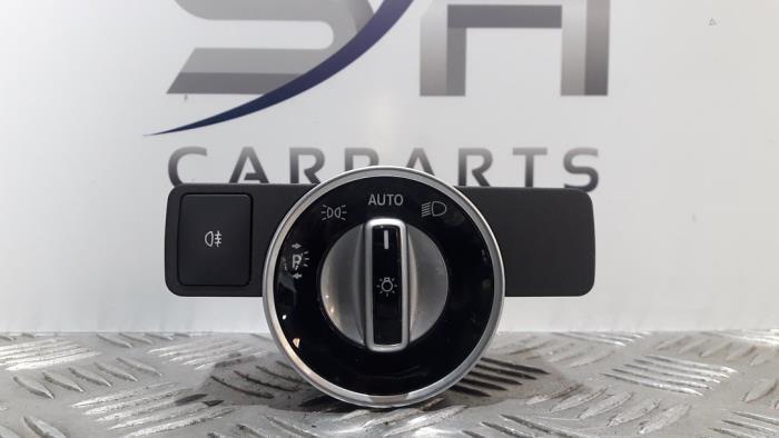 Commutateur lumière d'un Mercedes CLA, Autos : Pièces & Accessoires, Tableau de bord & Interrupteurs, Mercedes-Benz, Utilisé, 3 mois de garantie