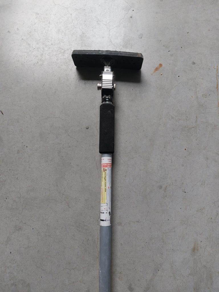 uitschuifbare plafondsteun, Ophalen