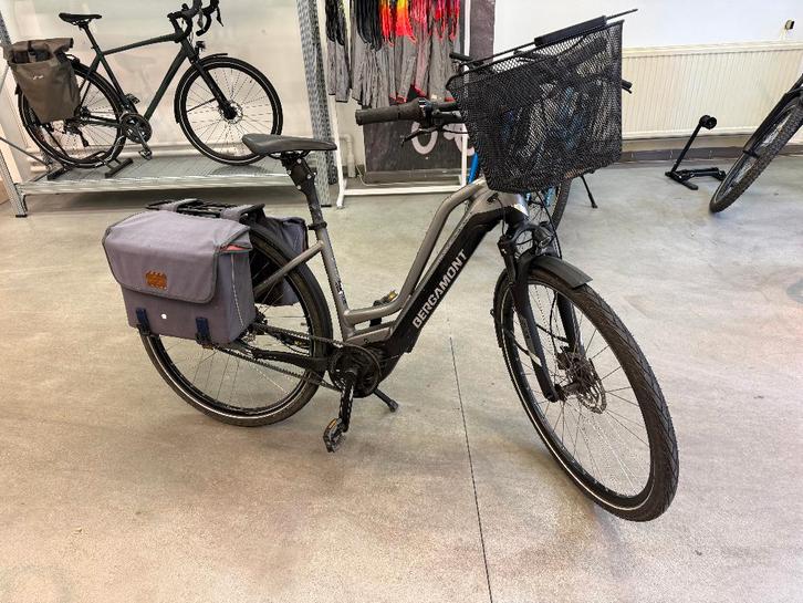 Vélo électrique marque Bergamont, Vélos & Vélomoteurs, Vélos | Femmes | Vélos pour femme, Utilisé, Autres marques, Vitesses, 56 cm ou plus