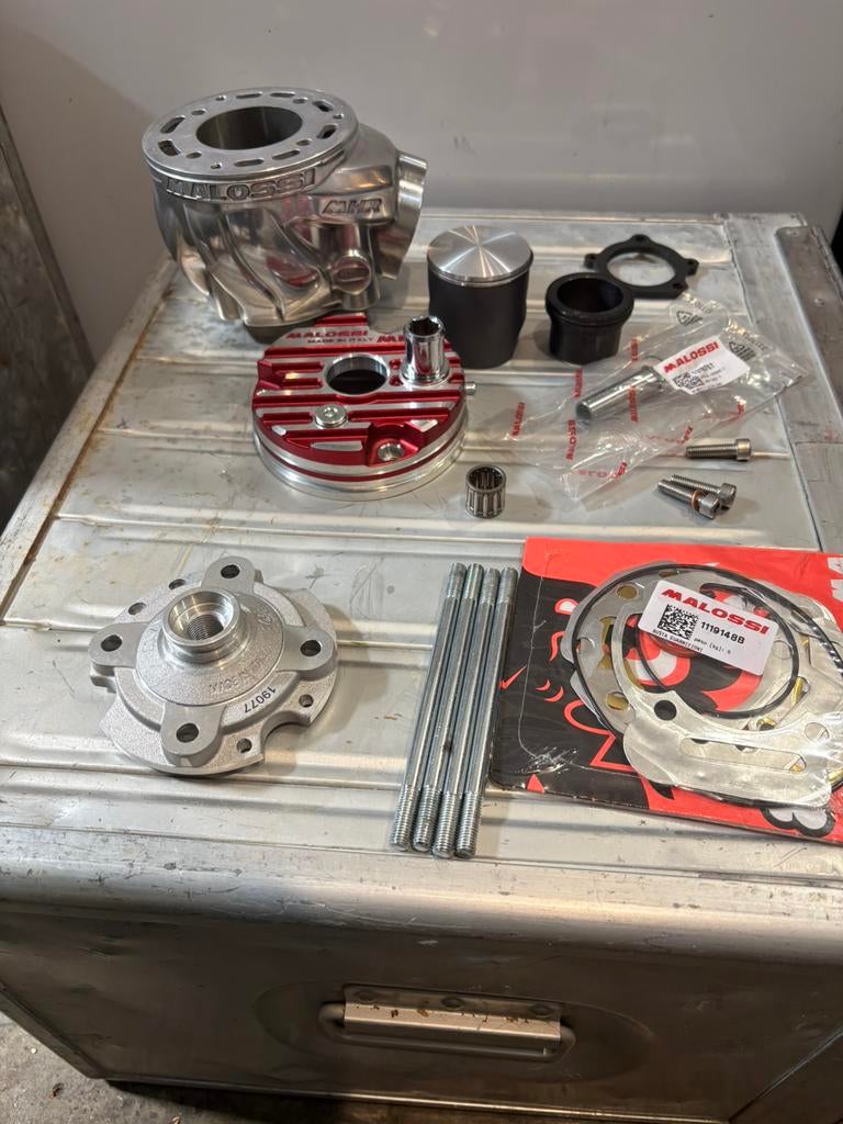 Kit malossi 100cc testa rossa derbi euro3, Fietsen en Brommers, Brommeronderdelen | Algemeen, Ophalen, Zo goed als nieuw, Cilinder