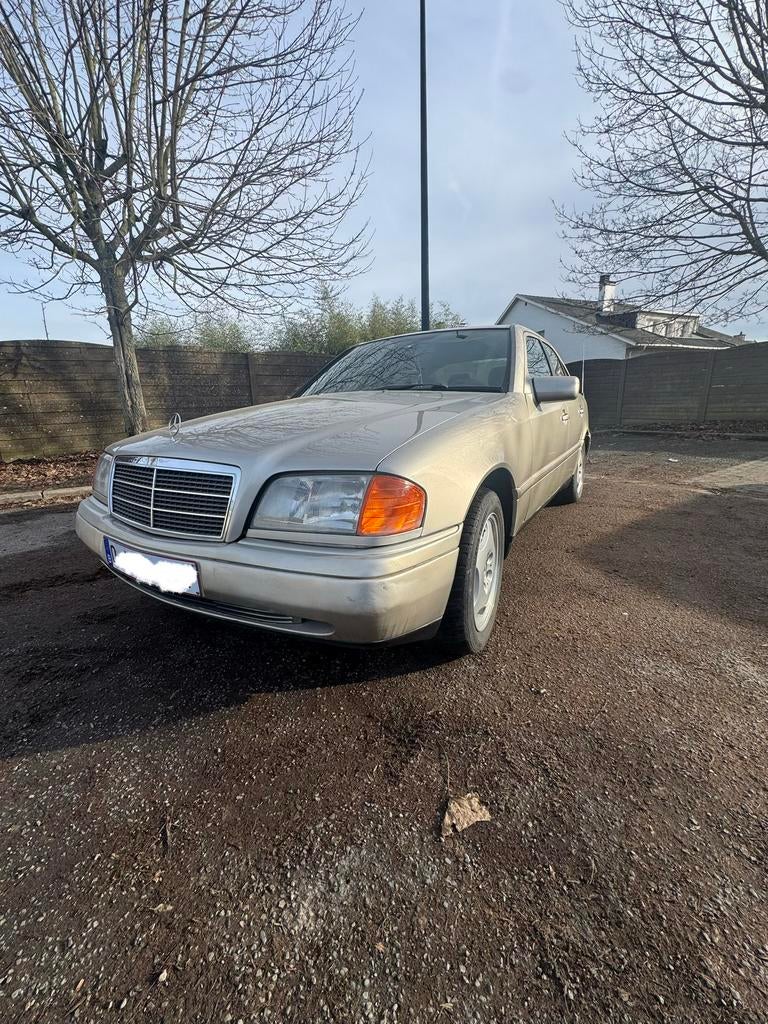 Mercedes C220 Diesel Oldtimer uit 1994, Auto's, Mercedes-Benz, 4 cilinders, 5 deurs, Particulier, C-Klasse