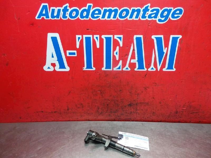 INJECTEUR 2 Renault Laguna II Grandtour (KG) (8200084534), Utilisé, Renault