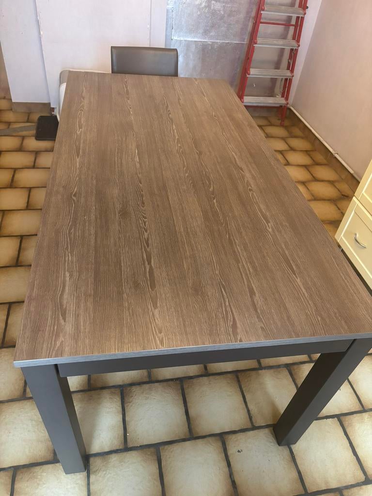 Table de salle a manger, Comme neuf, 100 à 150 cm, Enlèvement, Rectangulaire