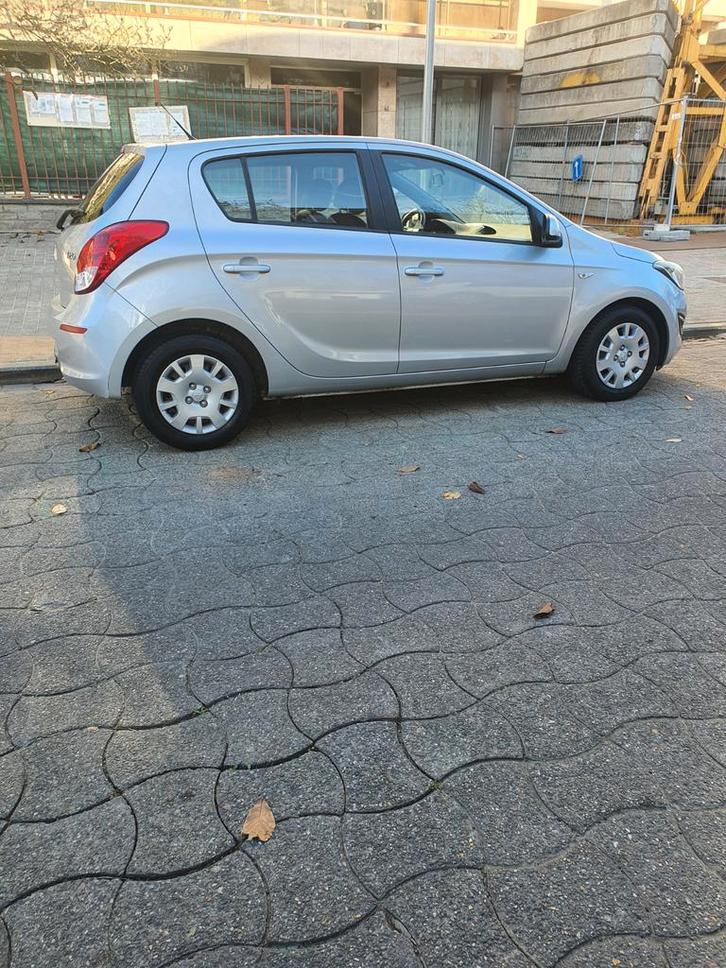 Hyundai i20. 1.2  comfort. 2014, Autos, Hyundai, Particulier, Essence, Euro 5, 5 portes, Boîte manuelle, Carnet d'entretien