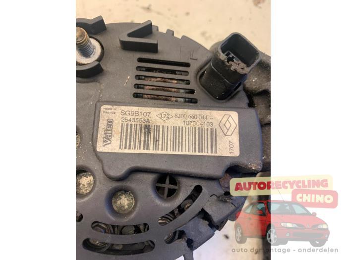 Dynamo van een Renault Clio, Gebruikt, -, Renault, -