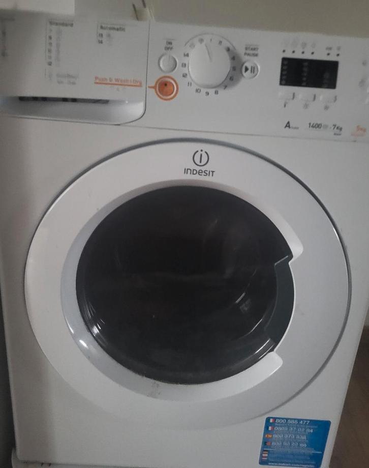 Indesit XWDA751480 - Laveuse-sécheuse, Electroménager, Lave-linge, Utilisé, Chargeur frontal, 6 à 8 kg, 1200 à 1600 tours, Classe énergétique A ou plus économe