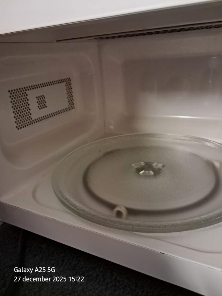 Microgolfoven, Elektronische apparatuur, Microgolfovens, Ophalen, Microgolfoven, Zo goed als nieuw, Draaiplateau