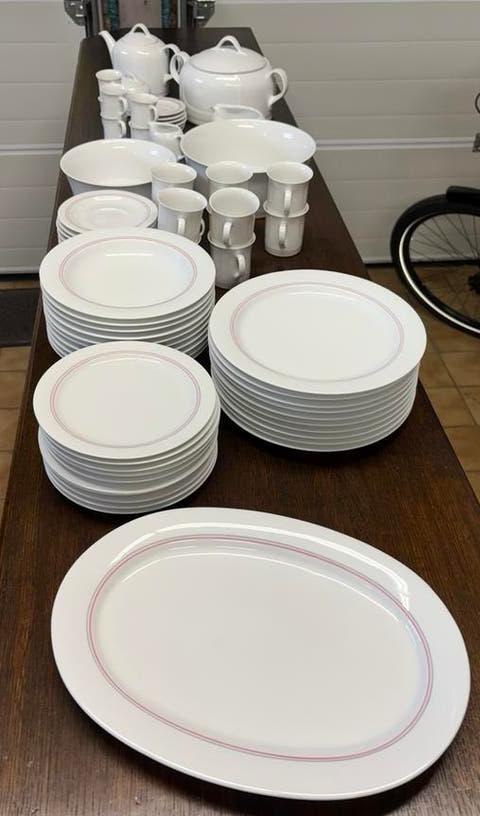 70 delig porseleinen servies Eschenbach - compleet, Ophalen, Gebruikt, Porselein, Compleet servies