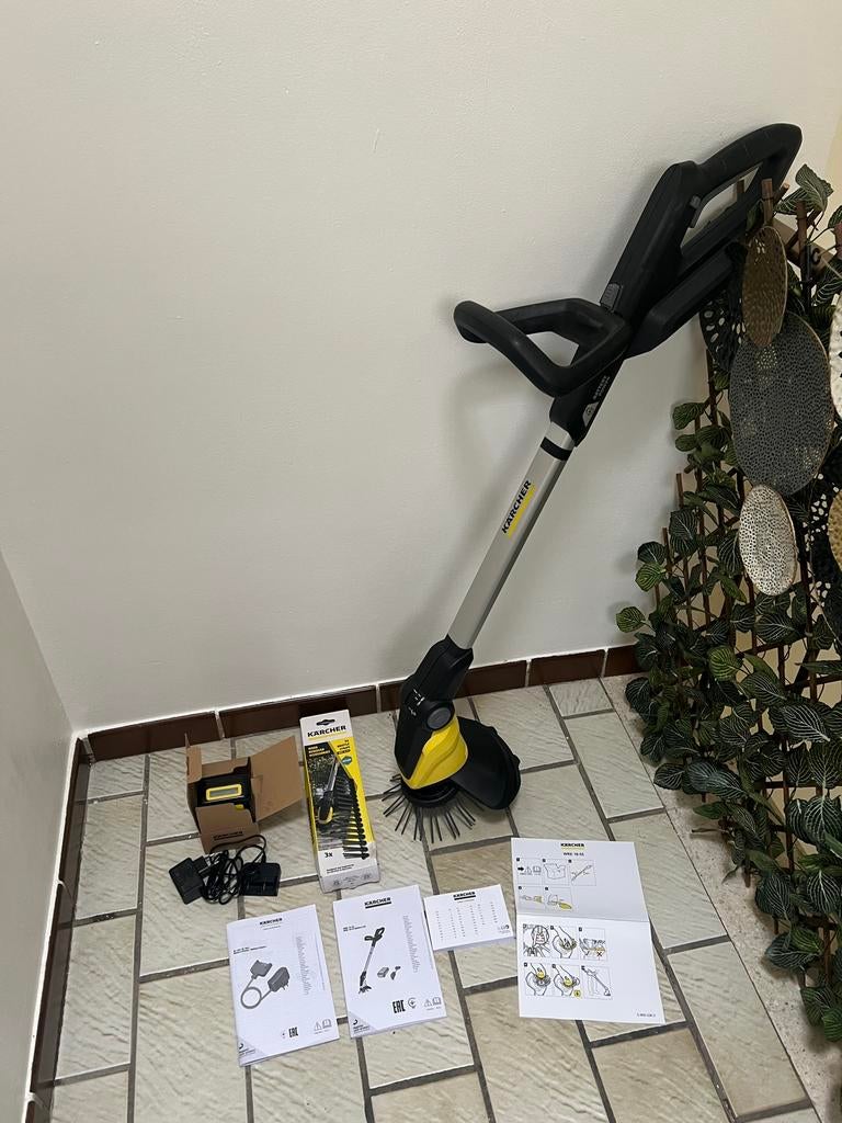 Kärcher WRE 18-55 draadloze onkruidverdelger, Tuin en Terras, Grastrimmers, Zo goed als nieuw, Ophalen