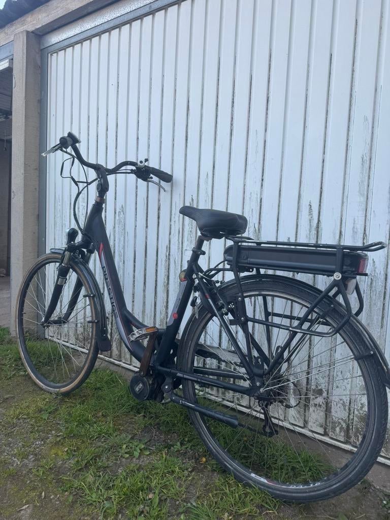 VÉLO ÉLECTRIQUE À MOTEUR CENTRAL PRESTIGE, Enlèvement, Comme neuf