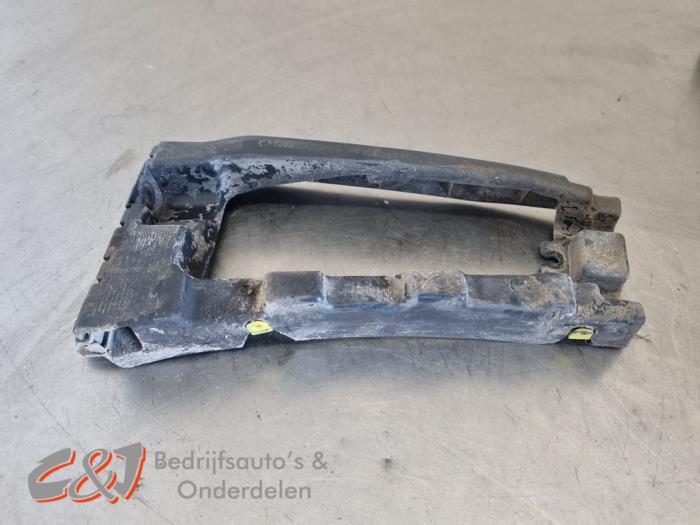 Bumpersteun links-achter van een Peugeot Partner, Gebruikt, -, -, Ophalen of Verzenden