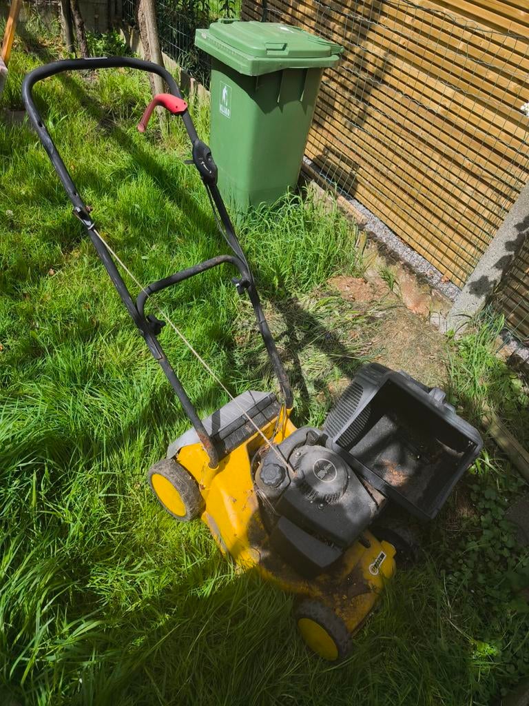 Grasmaaier benzine, Ophalen