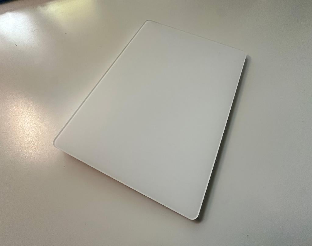 Apple Magic Trackpad 2 - Zilver - Inclusief oplaadkabel, Computers en Software, Muizen, Ophalen of Verzenden, Gebruikt, Draadloos