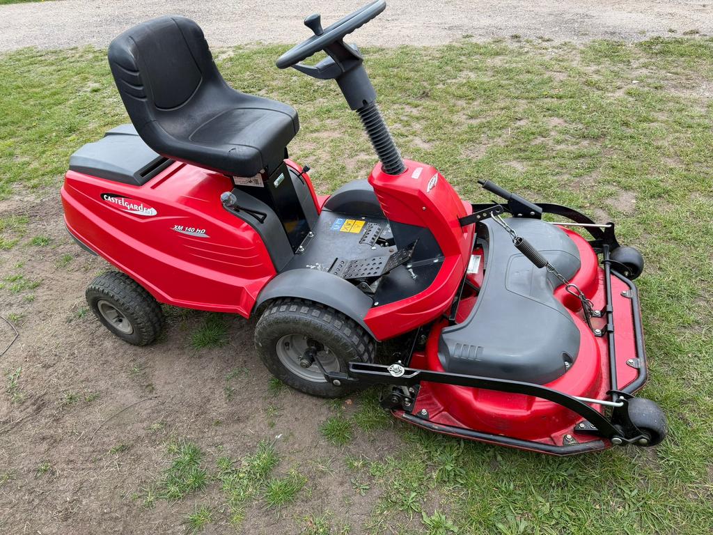 Frontmaaier castelgarden xm140hd, Ophalen