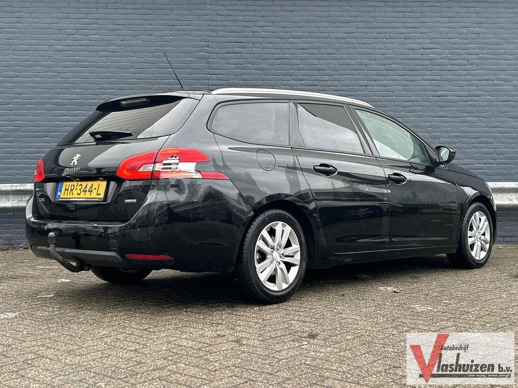 Peugeot 308 SW 1.6 BlueHDI Blue Lease Executive Pack | Pano, Zwart, 82 g/km, Te koop, Parkeersensor